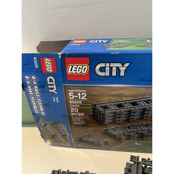 LEGO City Tracks 60205 Extension Accessory Set - Incomplete 7/20 - Picture 7 of 11